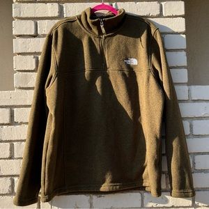 The North Face Leo Quarter Zip Fleece Pullover in Olive Green Heather - Size XL